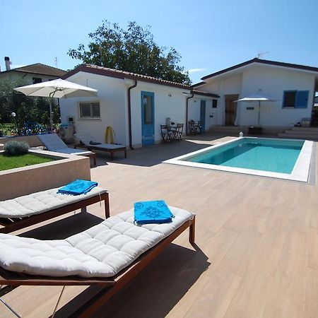B&B La Gatta Sul Tetto Borgo san Donato  Екстериор снимка