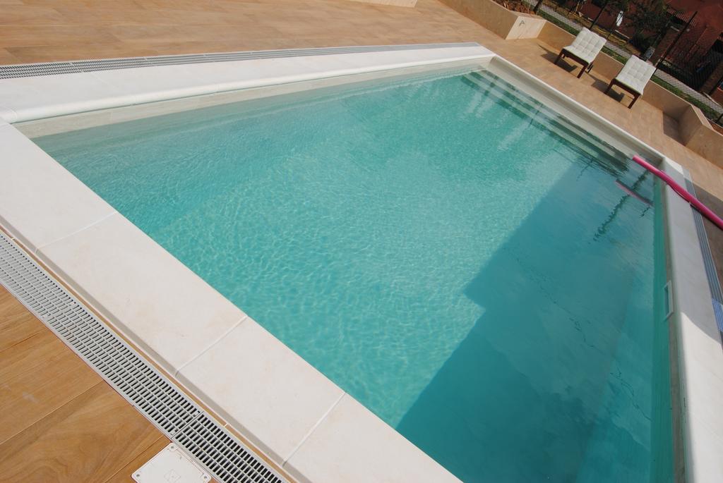 B&B La Gatta Sul Tetto Borgo san Donato  Екстериор снимка