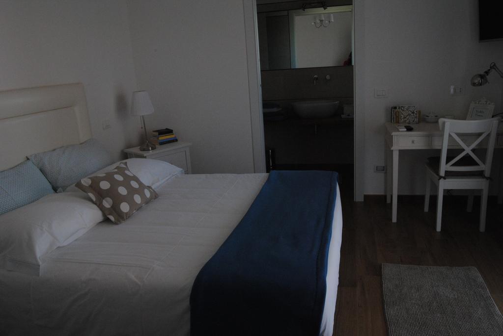 B&B La Gatta Sul Tetto Borgo san Donato  Екстериор снимка